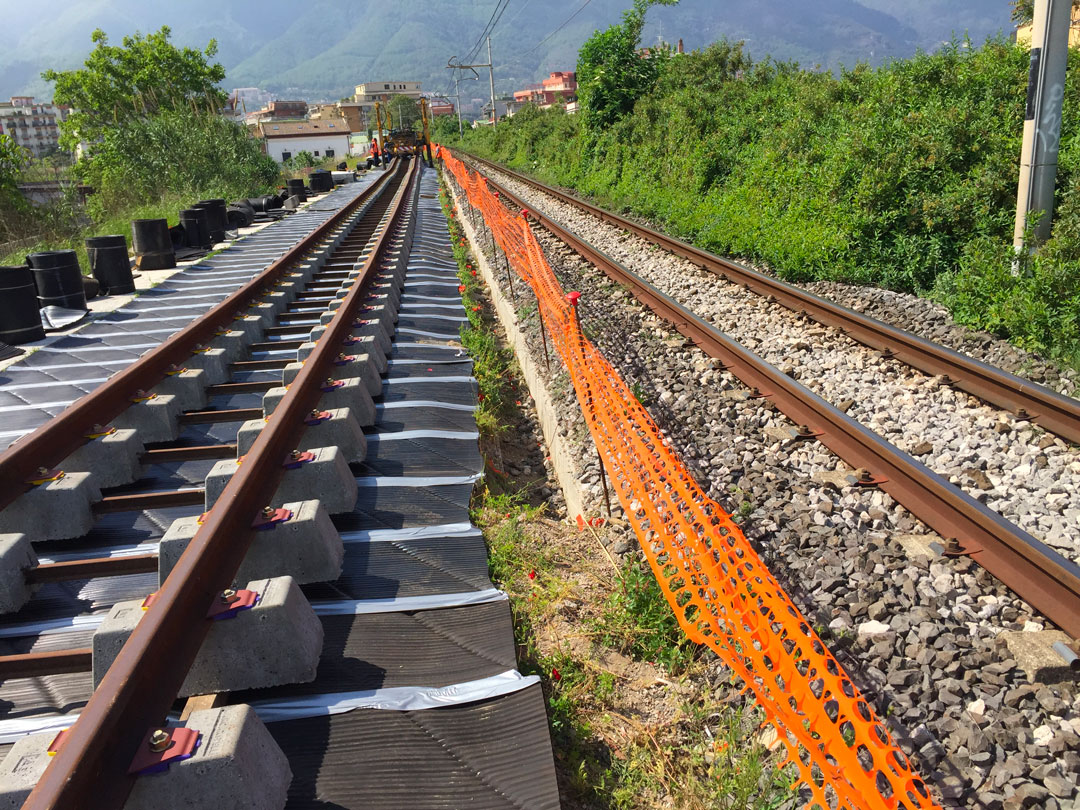 ARMAMENTO ANTIVIBRANTE SU BALLAST